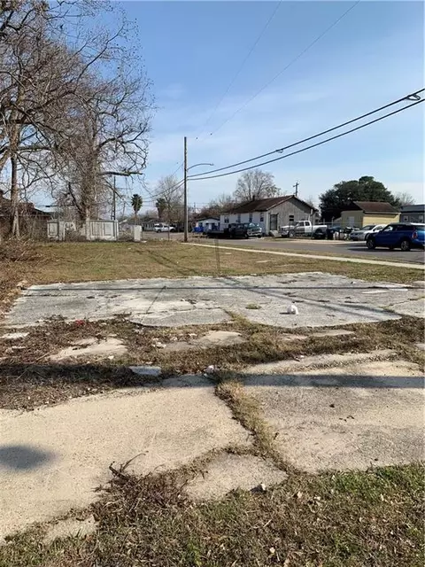 1501 Forstall St, New Orleans, LA 70117