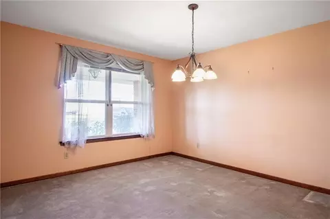 Living - 664 Central Ave, Reserve, LA 70084 photo 5 of 6