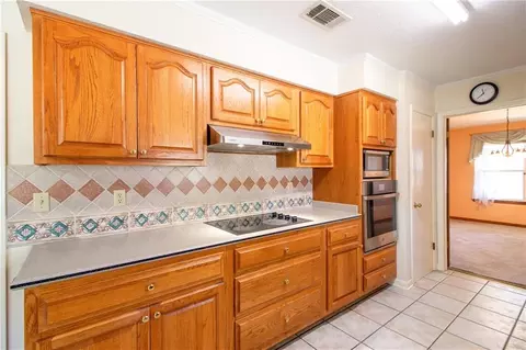 Kitchen - 664 Central Ave, Reserve, LA 70084 photo 1 of 3