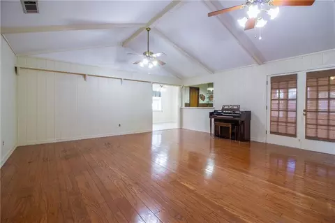 Living - 664 Central Ave, Reserve, LA 70084 photo 3 of 6