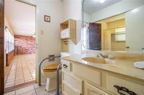 Bath - 664 Central Ave, Reserve, LA 70084 photo 5 of 5