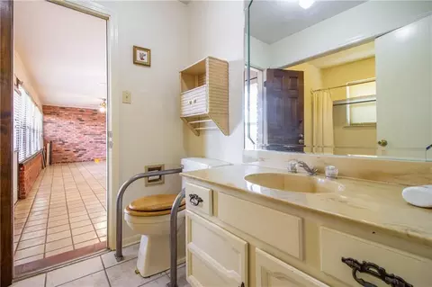 Bath - 664 Central Ave, Reserve, LA 70084 photo 5 of 5