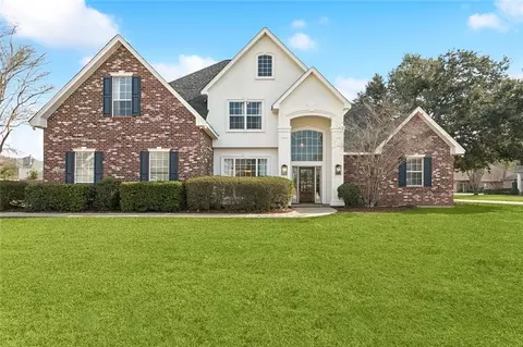 553 Evergreen Dr, Mandeville, LA 70448