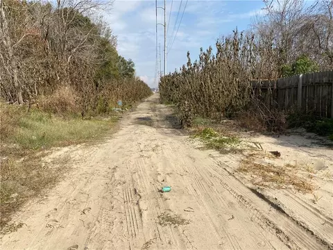 41373 Curran Blvd, New Orleans, LA 70129