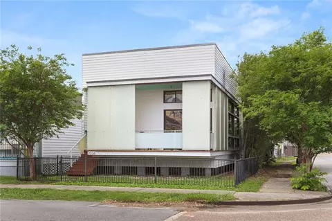 2036 7th St, New Orleans, LA 70130