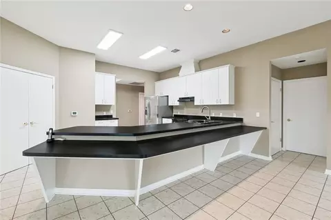 Kitchen - 513 Maryland Dr, Luling, LA 70070 photo 3 of 3