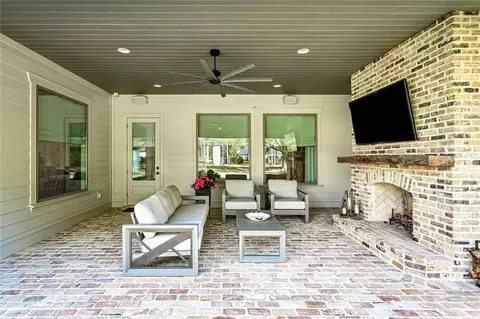 Exterior - 72427 Rosebay Dr, Covington, LA 70433 photo 1 of 8