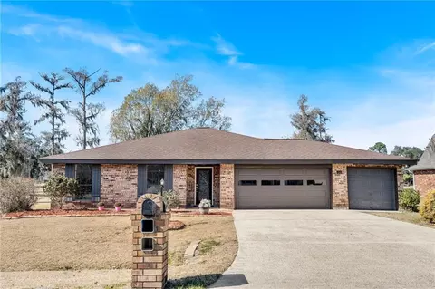 14 Zee Ann Dr, Luling, LA 70070
