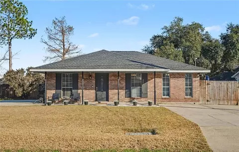 223 Davis Dr, Luling, LA 70070