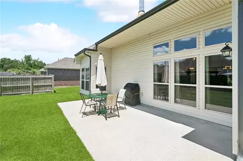 Exterior - 424 Dockside Dr, Slidell, LA 70461 photo 3 of 7