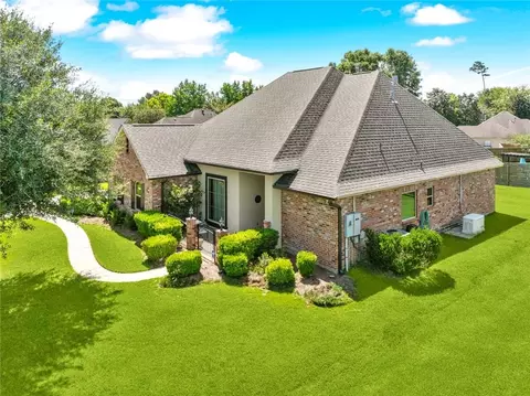 Exterior - 424 Dockside Dr, Slidell, LA 70461 photo 6 of 7