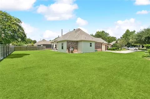 Exterior - 424 Dockside Dr, Slidell, LA 70461 photo 5 of 7