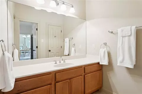 Bath - 424 Dockside Dr, Slidell, LA 70461 photo 4 of 5