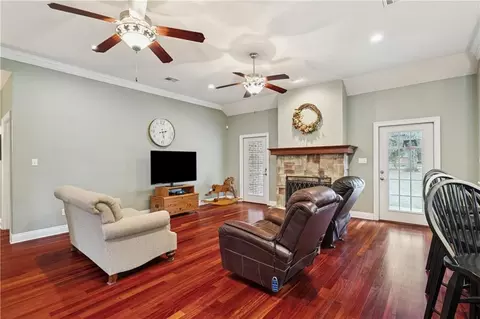 Living - 47087 Rivergate Dr, Robert, LA 70455 photo 3 of 4