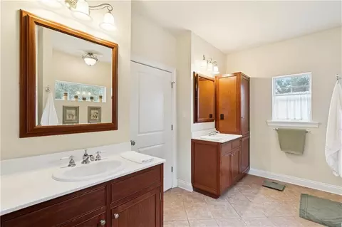 Bath - 47087 Rivergate Dr, Robert, LA 70455 photo 1 of 3