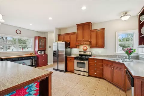 Kitchen - 47087 Rivergate Dr, Robert, LA 70455 photo 1 of 3