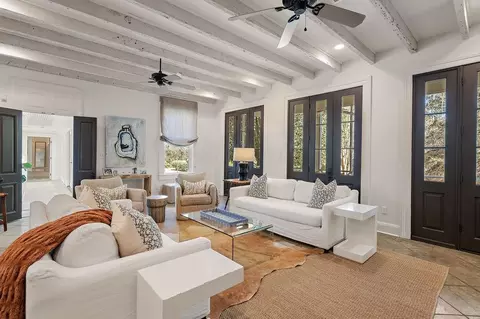 Living - 74550 River Rd, Covington, LA 70435 photo 6 of 7