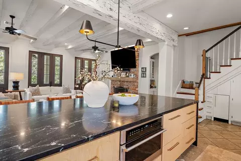 Kitchen - 74550 River Rd, Covington, LA 70435 photo 3 of 4