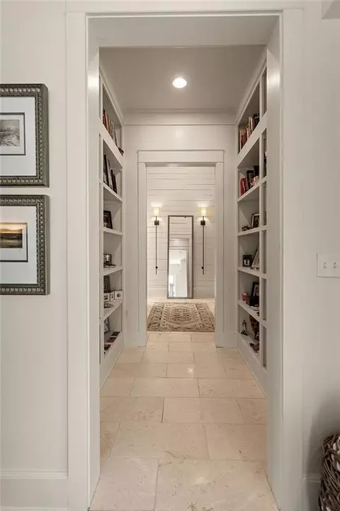 Entry Way - 74550 River Rd, Covington, LA 70435 photo 3 of 3