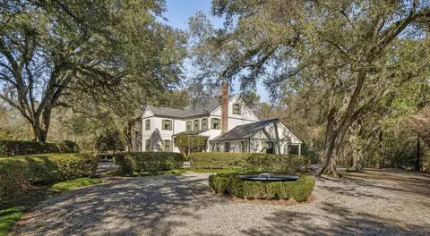 Exterior - 74550 River Rd, Covington, LA 70435 photo 5 of 21