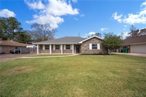 317 Devon Rd, Laplace, LA 70068