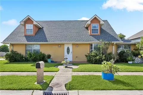 3800 Mumphrey Rd, Chalmette, LA 70043