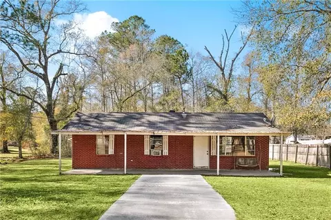 48459 Whiskey Ln, Tickfaw, LA 70466