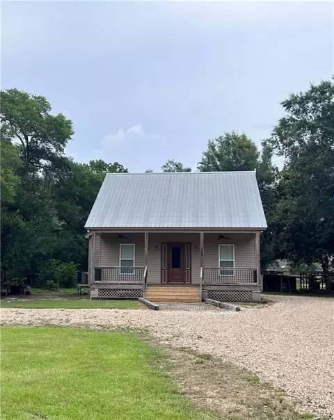 122 Wager Cemetery Rd, Madisonville, LA 70447