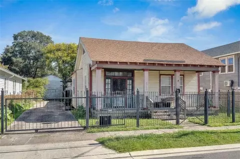 4721 Baudin St, New Orleans, LA 70119