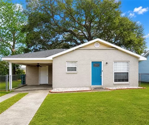 217 Helis Dr, Westwego, LA 70094