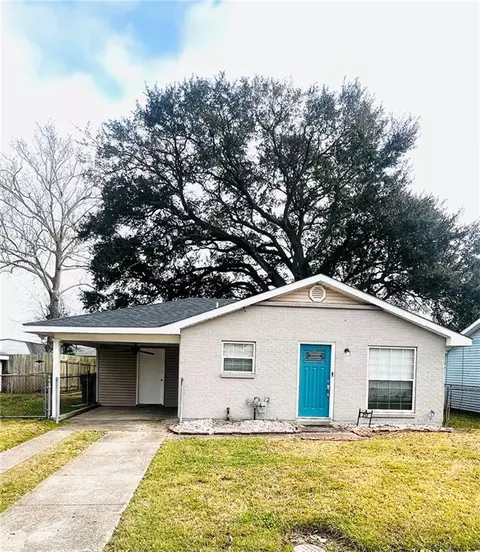 217 Helis Dr, Westwego, LA 70094
