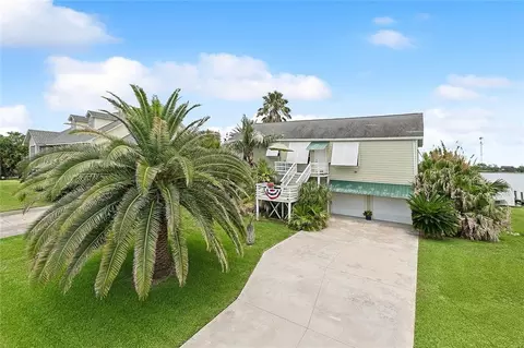 4551 Veronese St, New Orleans, LA 70129