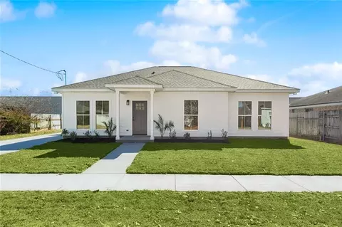 2513 Nancy St, Meraux, LA 70075