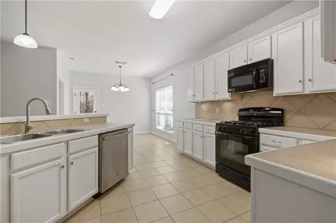 Kitchen - 560 Piney Plains Ln, Covington, LA 70435 photo 1 of 2
