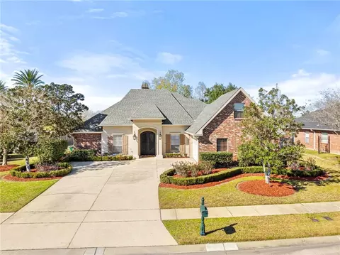 Exterior - 109 Lac Cypriere Dr, Luling, LA 70070 photo 2 of 2