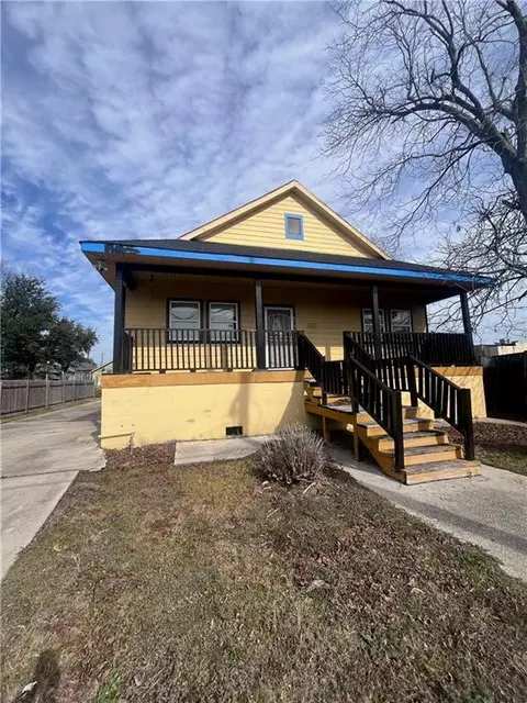 3611 2nd St, New Orleans, LA 70125