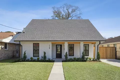729 Melody Dr, Metairie, LA 70002