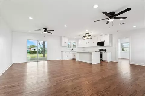 Living - 412 Milling Ave, Luling, LA 70070 photo 1 of 2