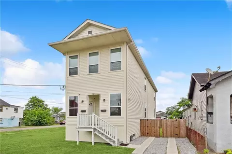 3033 35 Pauger St, New Orleans, LA 70119