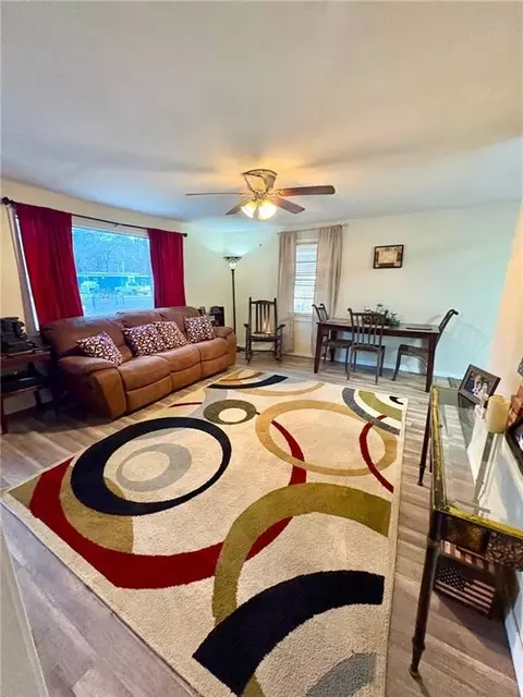 Living - 25195 West St, Springfield, LA 70462 photo 1 of 3