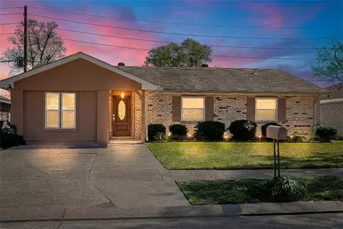 3121 Arbutus Ln, Marrero, LA 70072