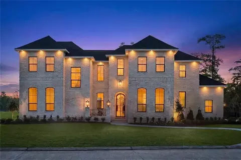 15 Oak Hills Ln, New Orleans, LA 70131