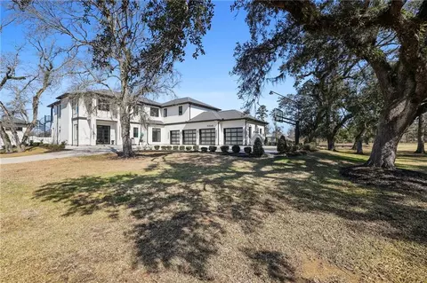Exterior - 30646 Heron Vw, Springfield, LA 70462 photo 3 of 17