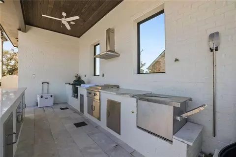Kitchen - 30646 Heron Vw, Springfield, LA 70462 photo 7 of 7