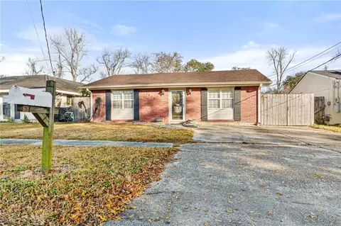 2808 Dolores Dr, Marrero, LA 70072