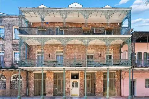 526 Madison St #1B, New Orleans, LA 70116