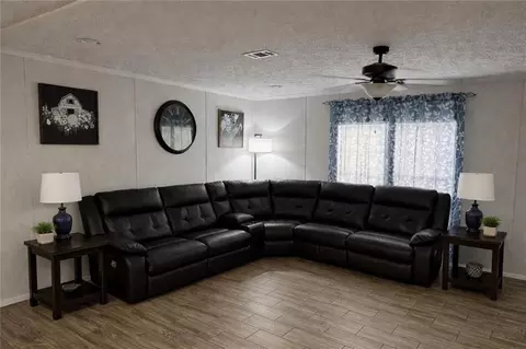 Living - 862 Jacks Rd, Hessmer, LA 71341 photo 1 of 2