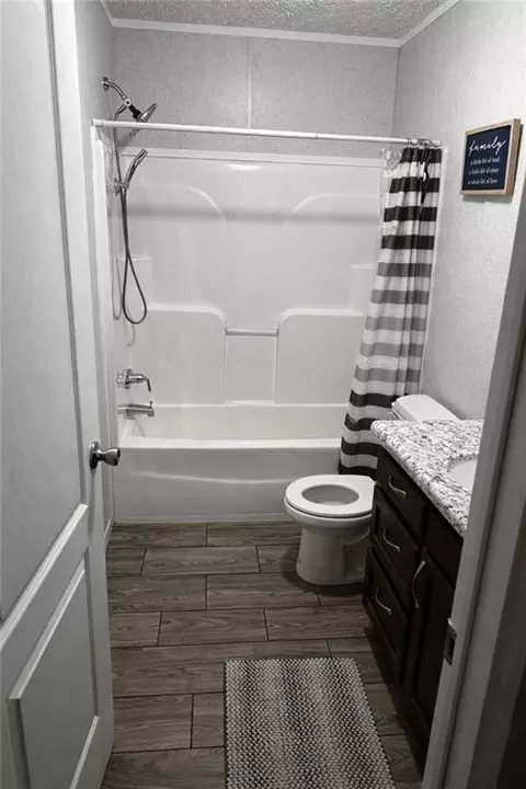 Bath - 862 Jacks Rd, Hessmer, LA 71341 photo 3 of 3