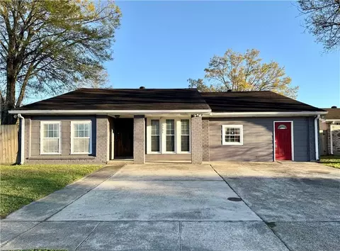 3701 Dulaney St, Harvey, LA 70058
