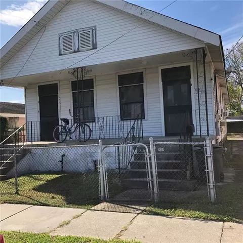 525-527 Monroe St, Gretna, LA 70053